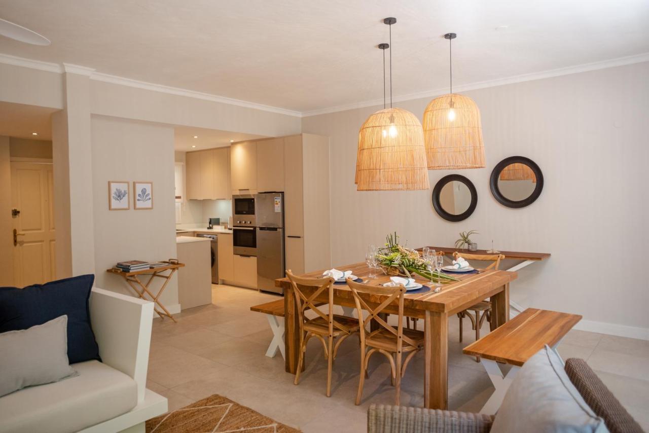 Blue Coral Beachfront Penthouse Flic-en-Flacq Extérieur photo