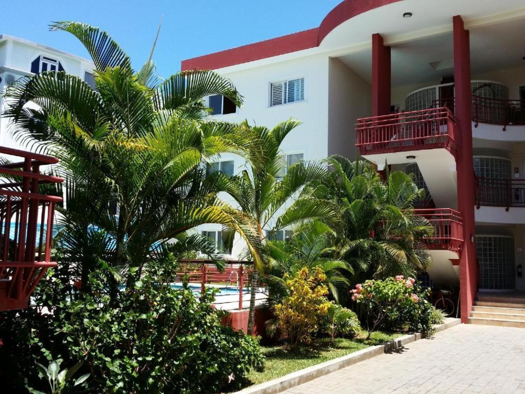 Blue Coral Beachfront Penthouse Flic-en-Flacq Extérieur photo
