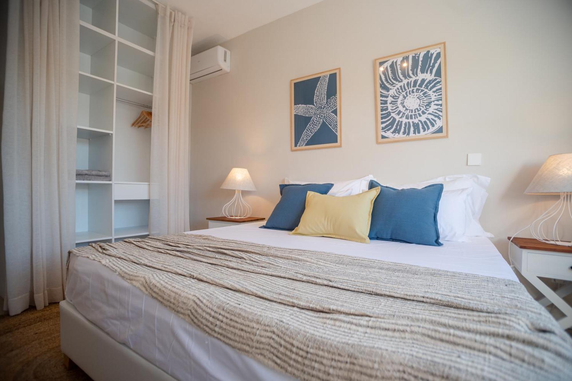 Blue Coral Beachfront Penthouse Flic-en-Flacq Extérieur photo
